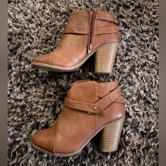 🤠LC LAUREN CONRAD COGNAC SIZE 7 ZIP UP CHUNKY HEEL BOOTIES WESTERN BOOTS 🤠 - Picture 3 of 7